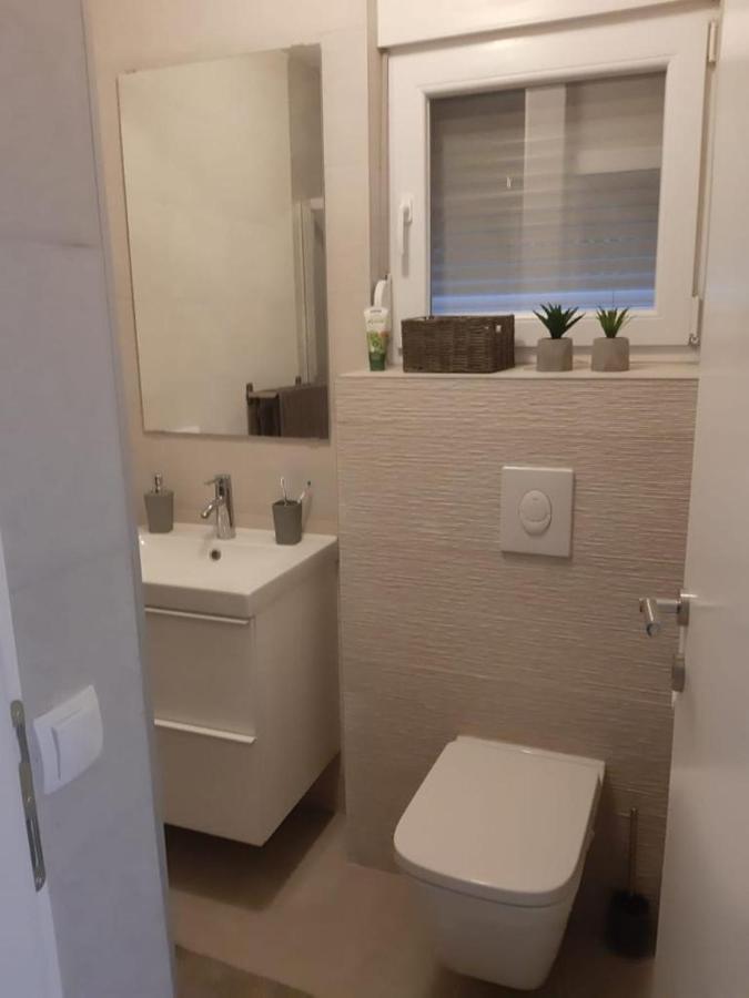 Apartman Hmelina Vrsi Luaran gambar