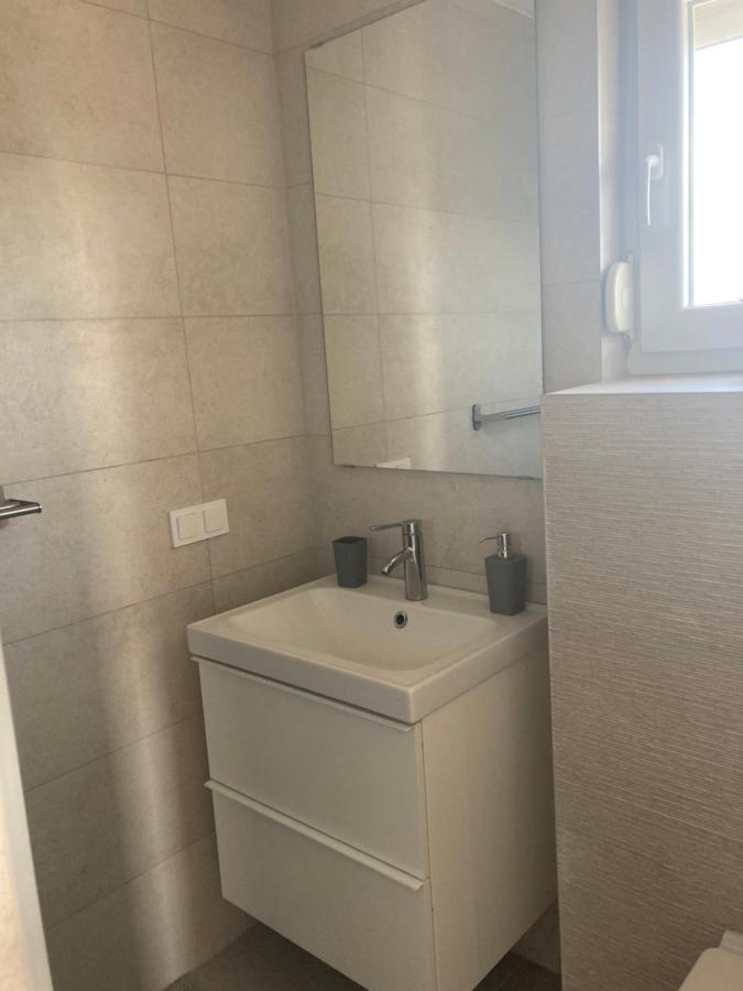 Apartman Hmelina Vrsi Luaran gambar